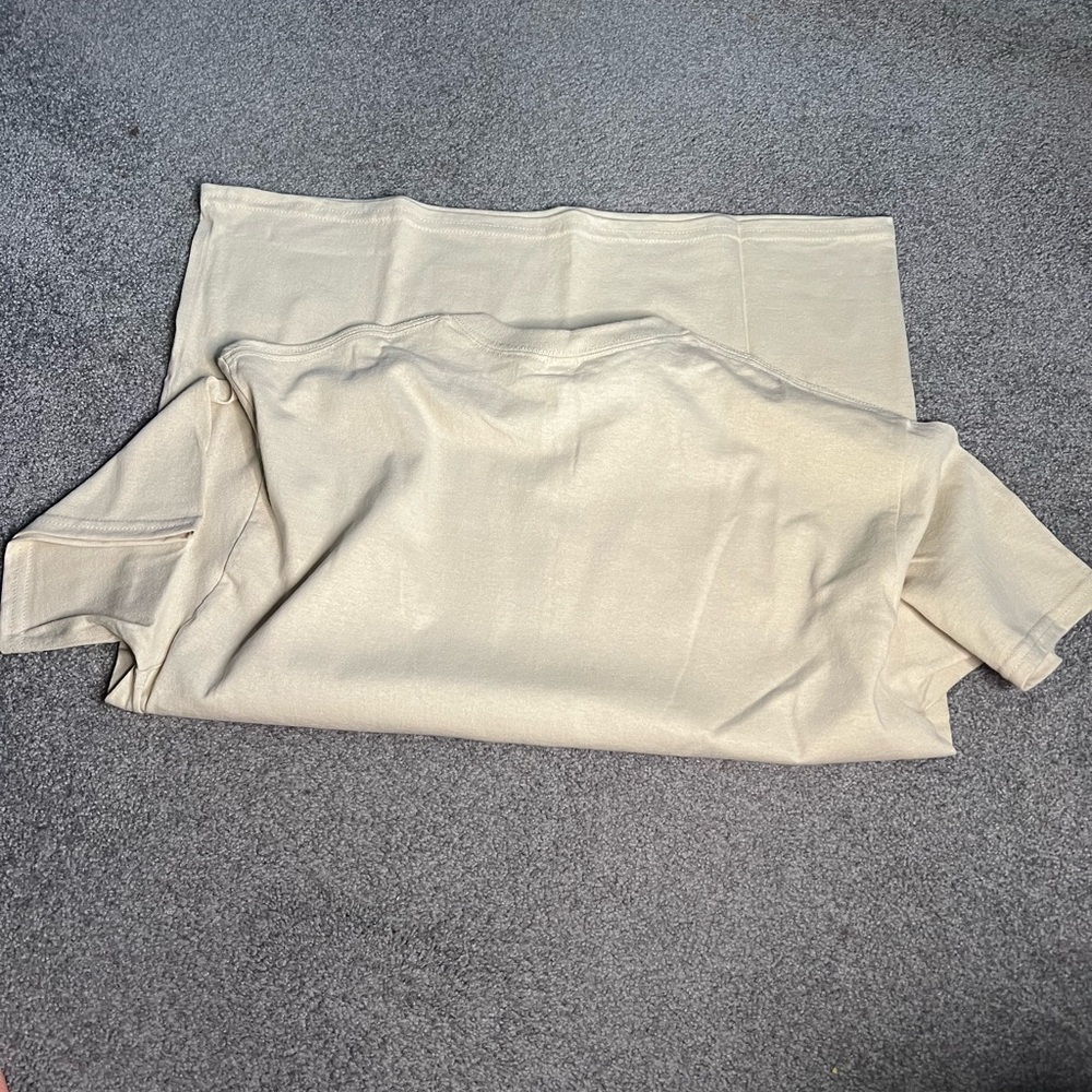 NEW Christmas chickens and bows Shirt, Sz. LG, gift, fun, women’s, cute - Picture 4 of 4